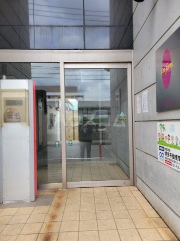 20/22 エントランス