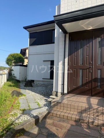 28/30 エントランス