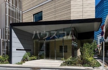 16/17 エントランス