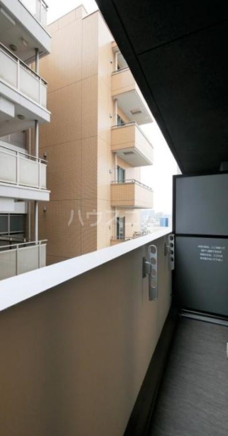 13/23 バルコニー