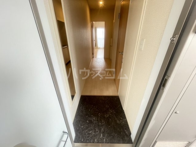 13/30 玄関