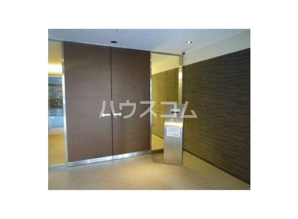 2/3 エントランス