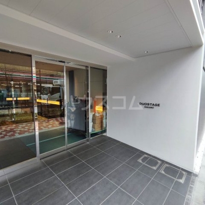 13/15 エントランス