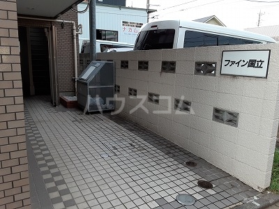 19/29 エントランス