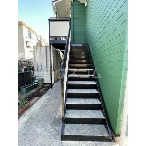 19/20 エントランス