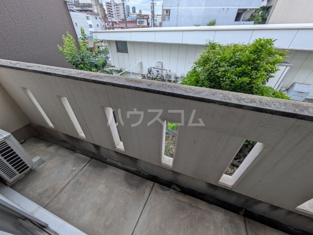 13/16 バルコニー