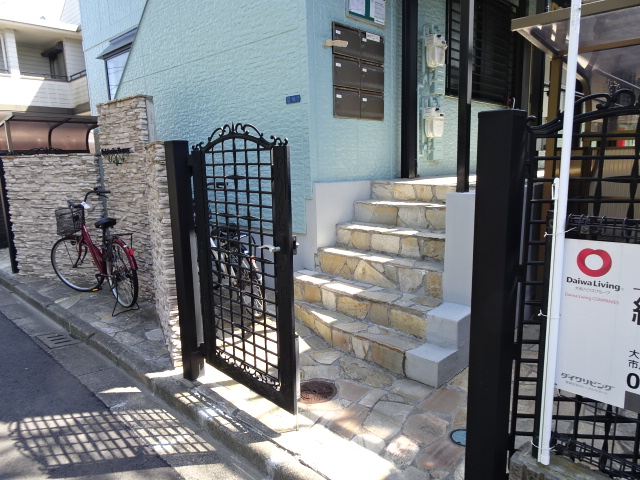 16/24 エントランス