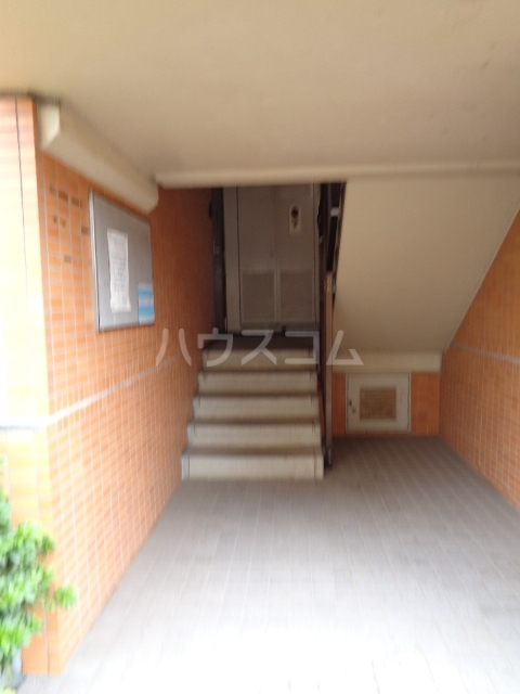 29/30 エントランス