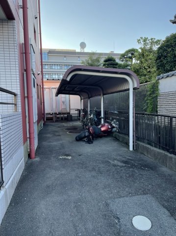 22/30 駐車場