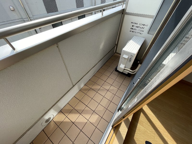 13/23 バルコニー
