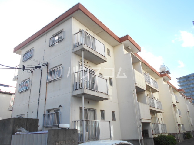 16/21 エントランス