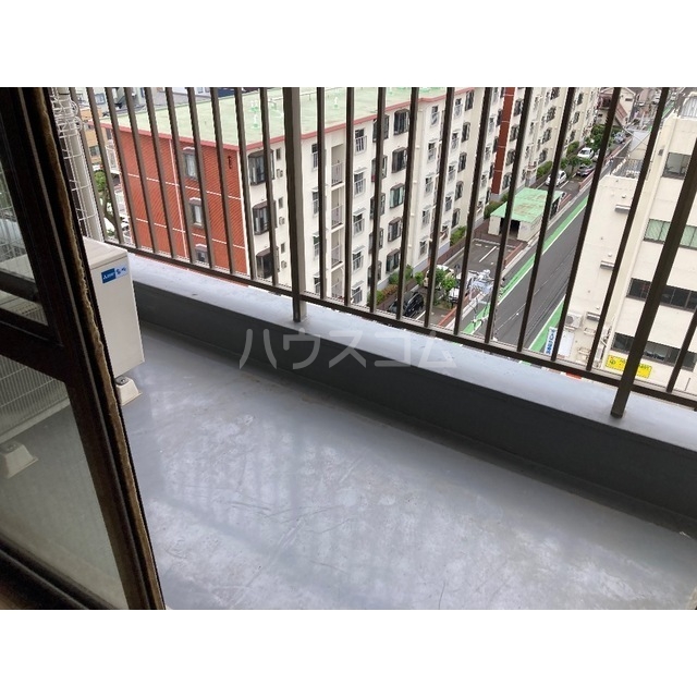 21/30 バルコニー