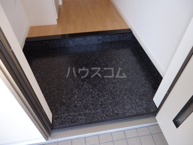 14/30 玄関