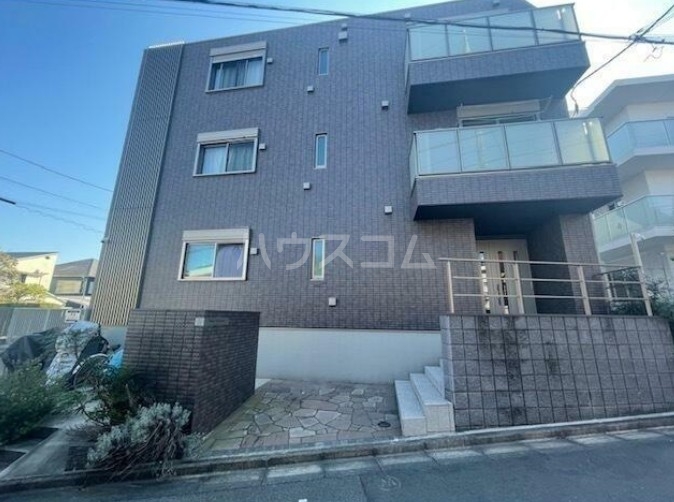 17/20 エントランス