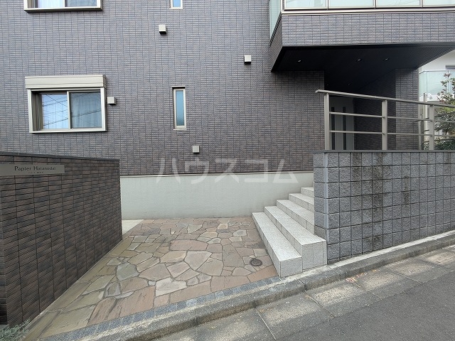 21/24 エントランス