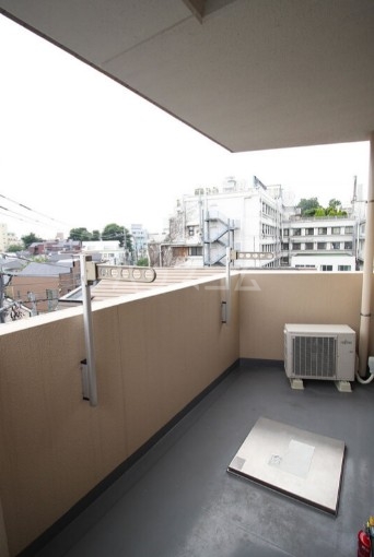 18/30 バルコニー