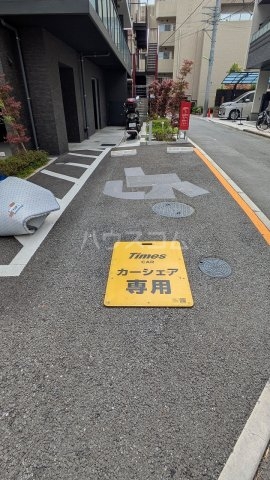 27/30 駐車場