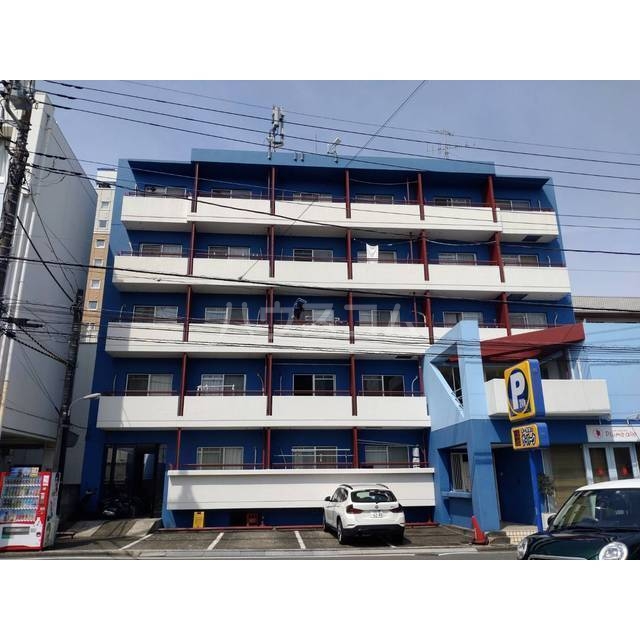 16/21 エントランス