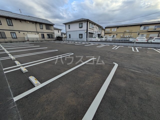 25/30 駐車場