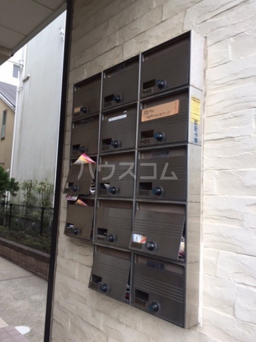 14/20 エントランス