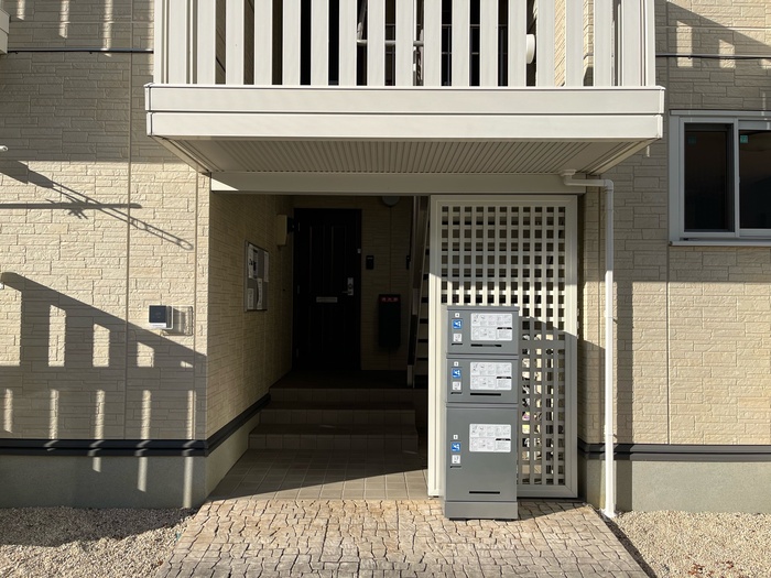 17/27 エントランス