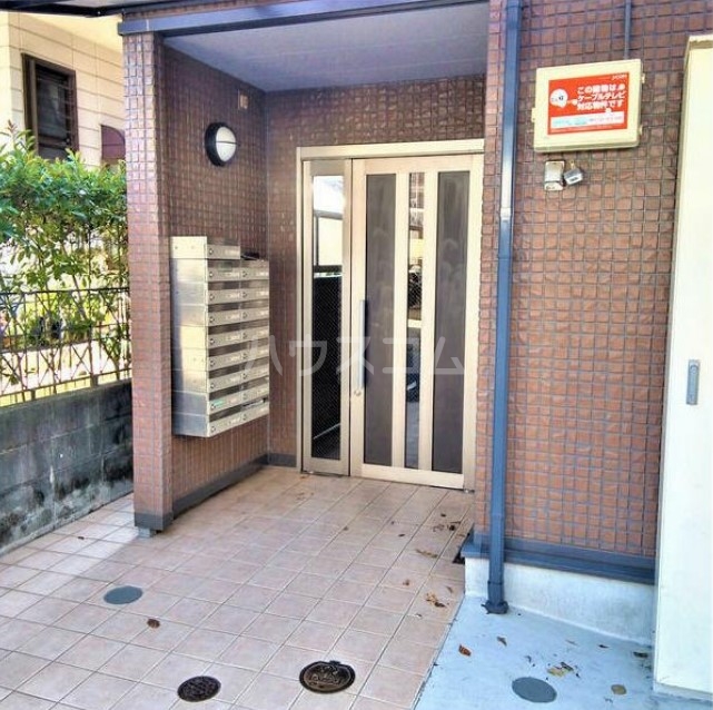 16/22 エントランス