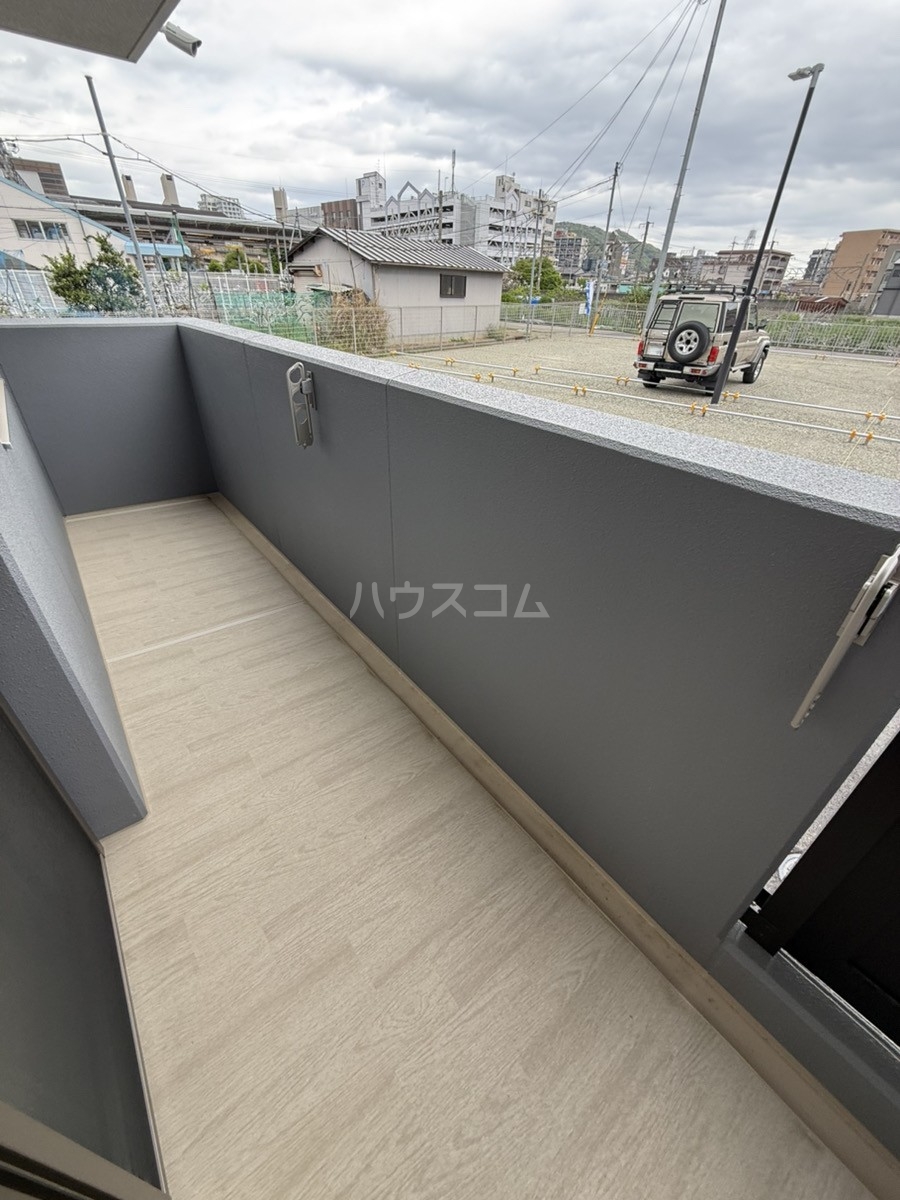 13/17 バルコニー