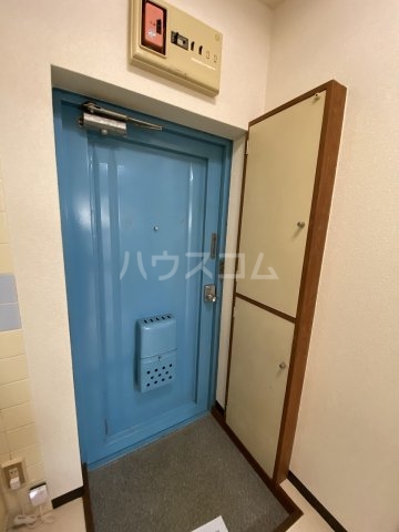 13/30 玄関