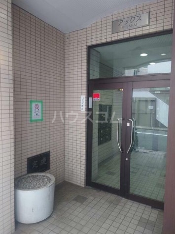 13/23 エントランス