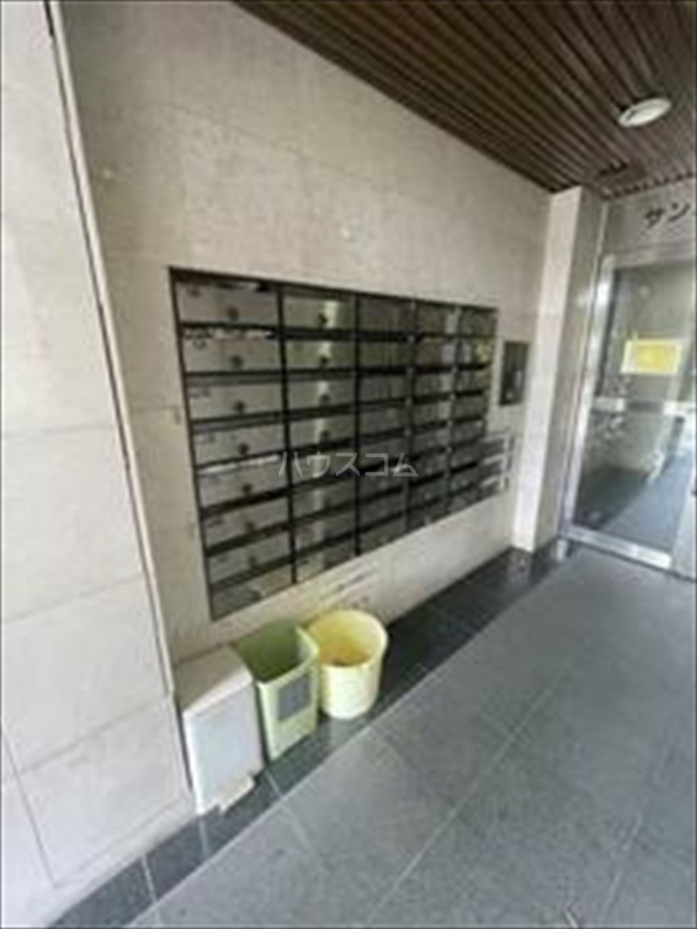 16/22 エントランス