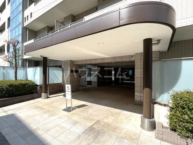 20/29 エントランス