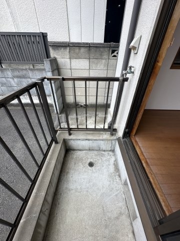 19/30 バルコニー