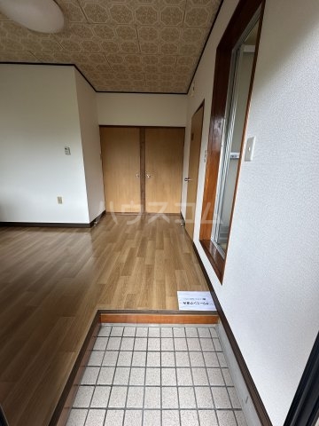 13/30 玄関