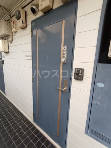 14/30 玄関