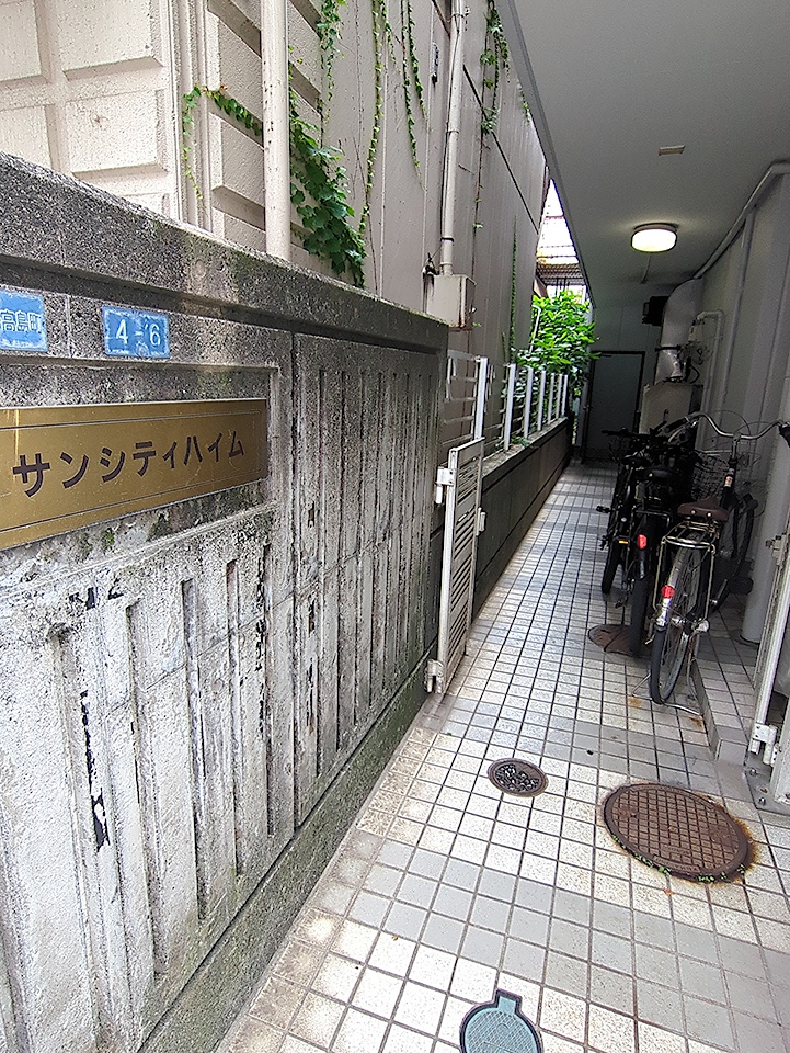 20/25 エントランス