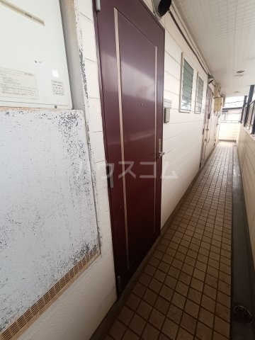 13/30 玄関