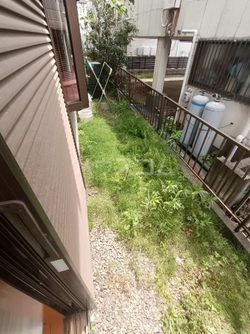 23/30 バルコニー