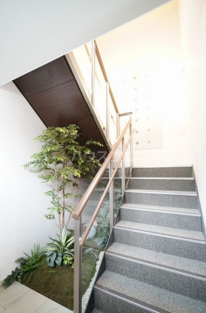 16/24 エントランス