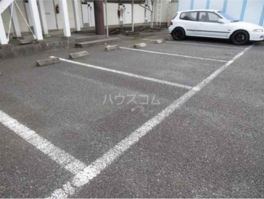 19/19 駐車場