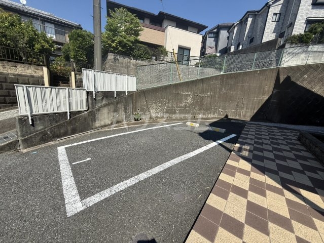 26/26 駐車場