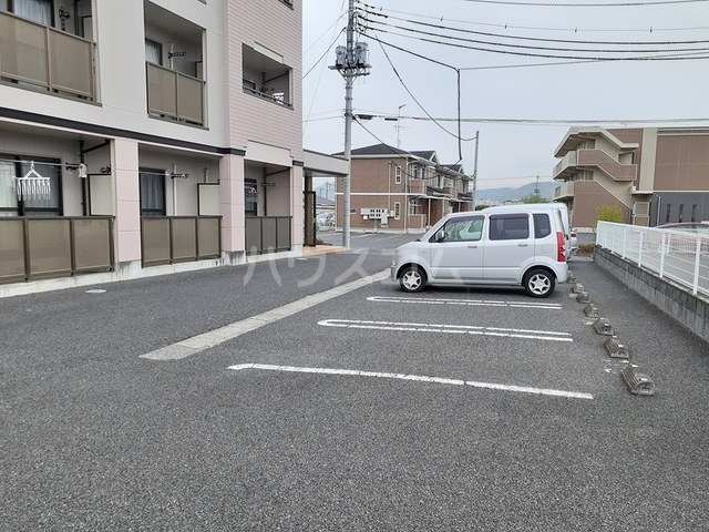 15/21 駐車場