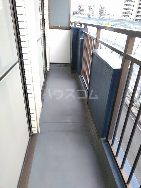 23/30 バルコニー