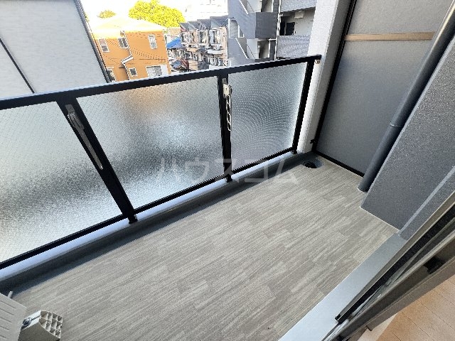 21/30 バルコニー