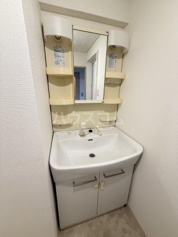 17/30 洗面