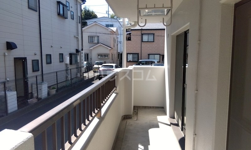 16/27 バルコニー