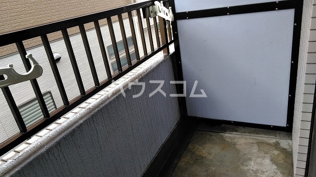 23/30 バルコニー