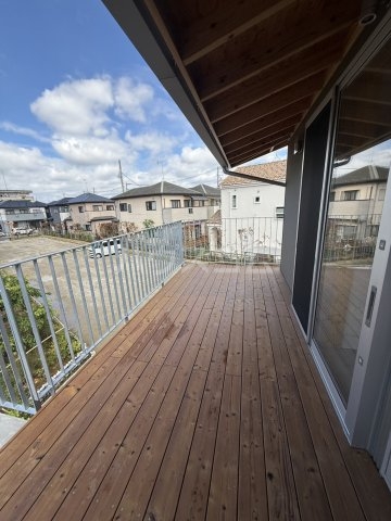 23/30 バルコニー