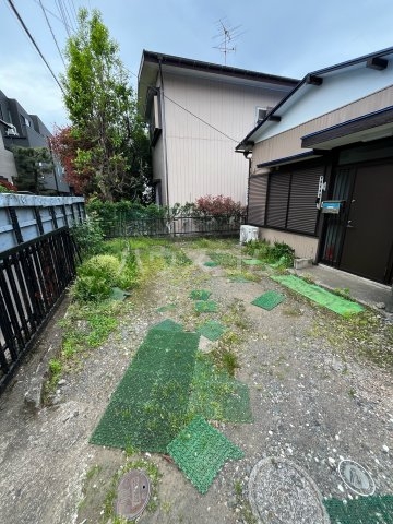 2/7 駐車場