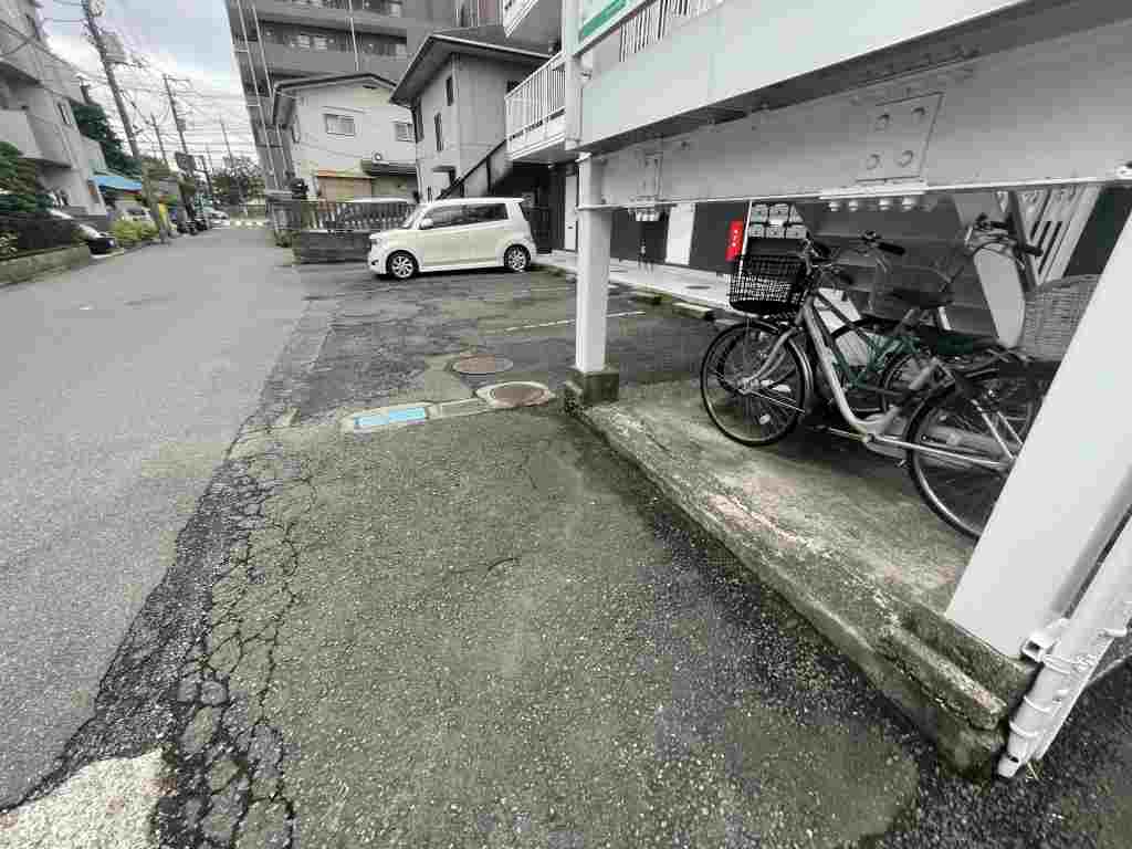 19/29 エントランス