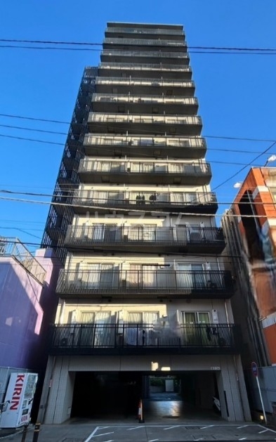 22/30 エントランス